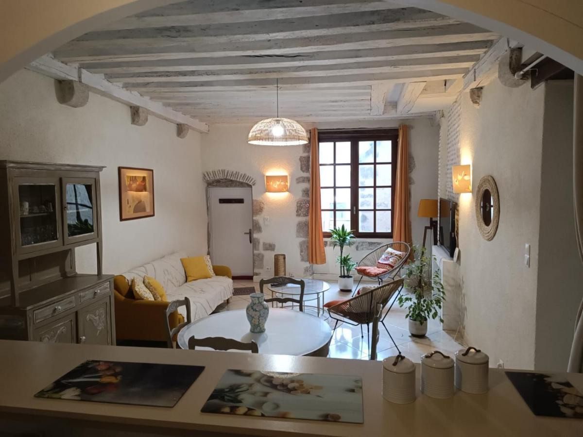 Ferienwohnung Le Logis De La Rue Des Arts Blois Exterior foto
